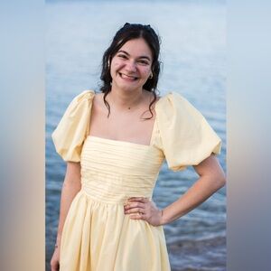 Meet your Posher, Holly